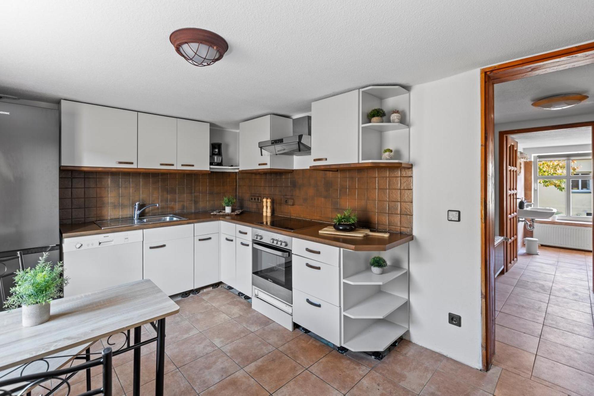 Sabina Monteurwohnung I 75 Zoll Tv I Kueche I Bad I Backofen I Trebbin Bagian luar foto